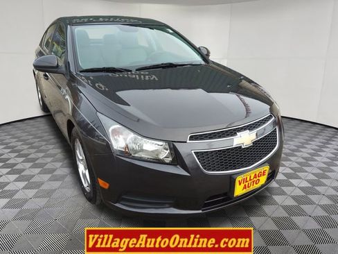 Used 2014 Chevrolet Cruze LT image 14