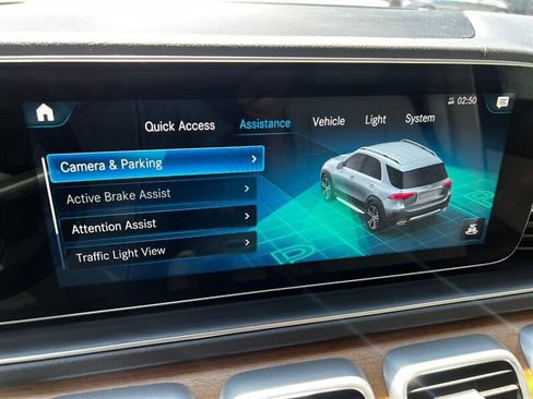 Used 2021 Mercedes-Benz GLE 350 4MATIC w/ Premium Package image 44