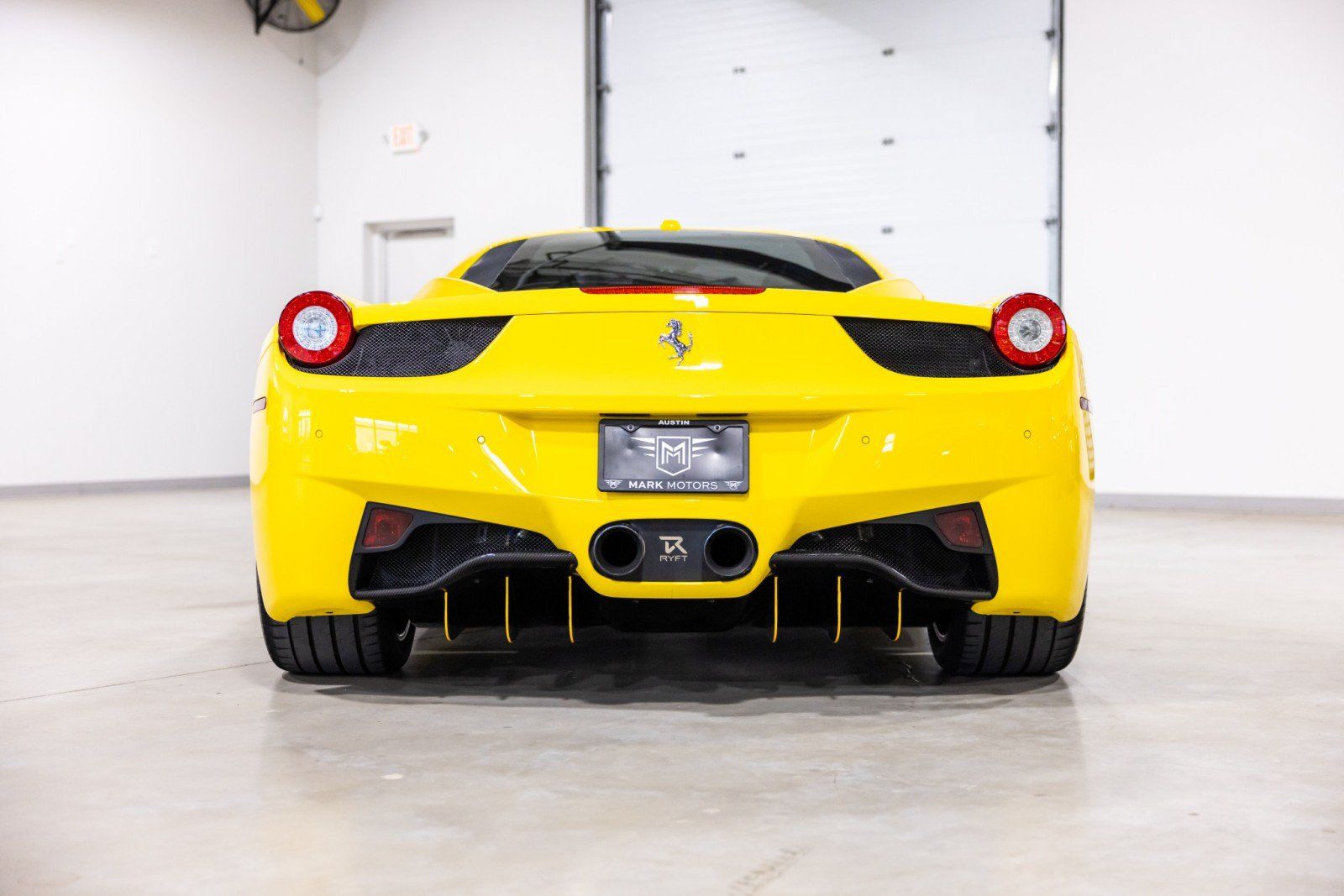 Used 2011 Ferrari 458 Italia Coupe RWD image 5