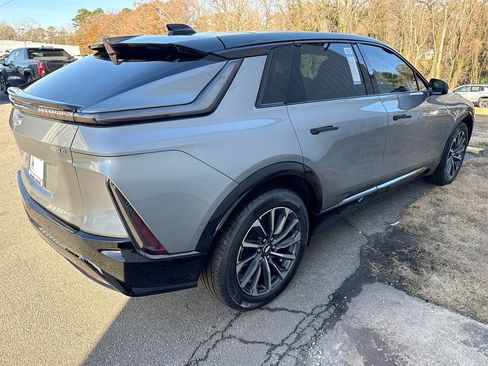 Used 2025 Cadillac Lyriq Sport image 33