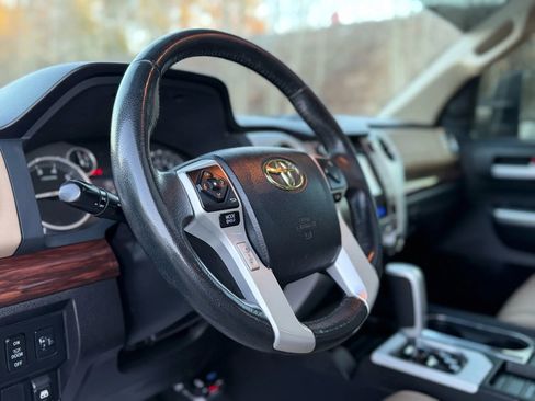 Used 2015 Toyota Tundra Limited image 16