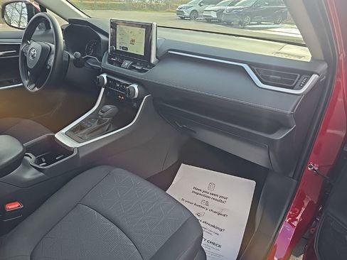 Certified 2025 Toyota RAV4 XLE image 25