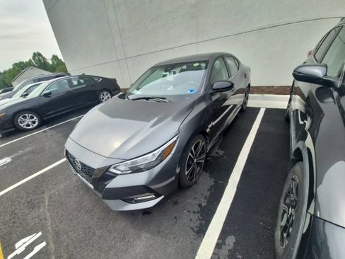 Used 2023 Nissan Sentra SR w/ Trunk Package FWD image 1