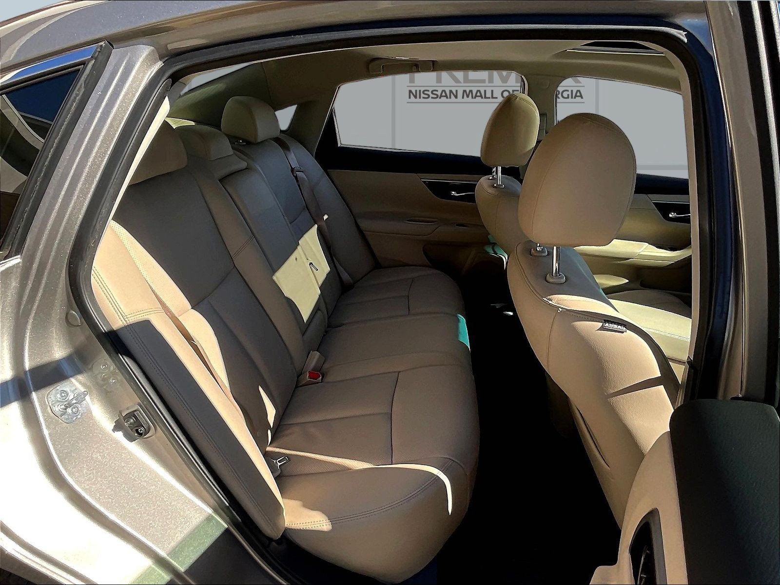 Used 2015 Nissan Altima 3.5 SL FWD image 27