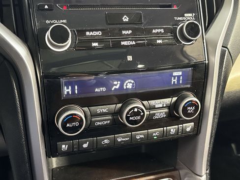 Used 2022 Subaru Ascent Touring w/ Popular Package #2A image 23