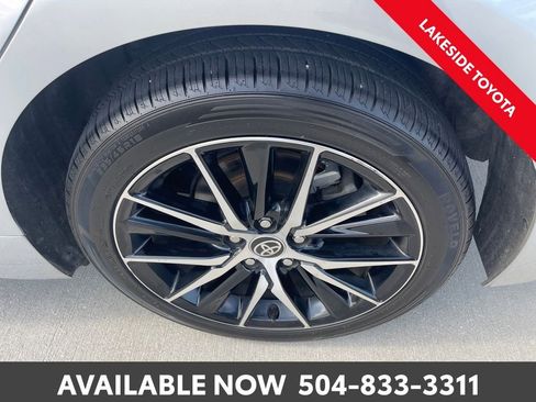 Used 2023 Toyota Camry SE image 11