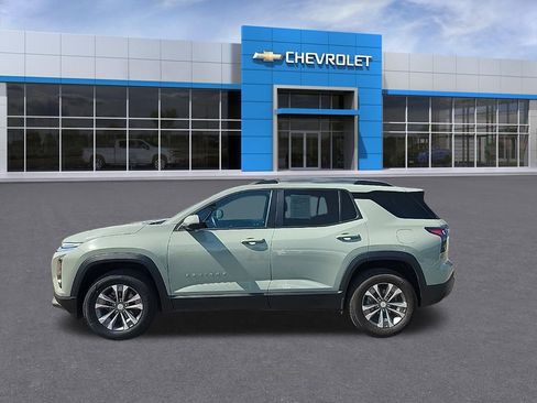 Used 2025 Chevrolet Equinox LT w/ Convenience Package II AWD/4WD image 2