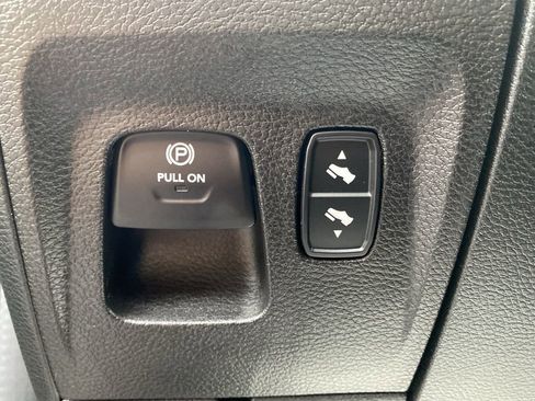 Used 2022 RAM 1500 Big Horn image 25