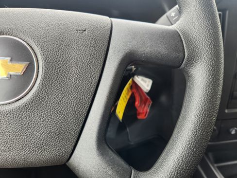 New 2025 Chevrolet Express 3500 w/ Power Convenience Package image 28