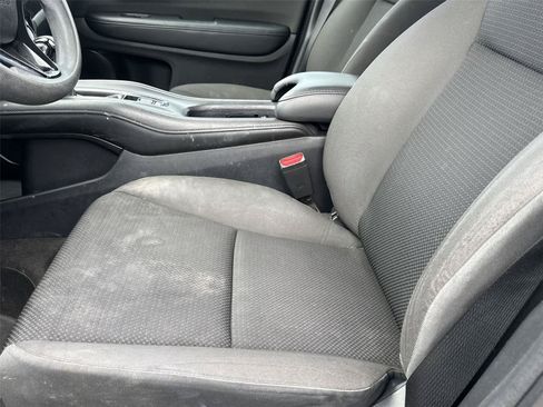 Used 2019 Honda HR-V LX image 11