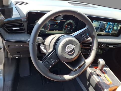 New 2026 Nissan Kicks SR w/ SR Premium Package AWD/4WD image 22