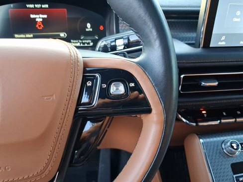 Certified 2023 Lincoln Aviator Black Label w/ Jet Package AWD/4WD image 19