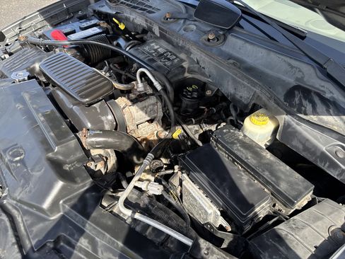 Used 2008 Chrysler Aspen Limited AWD/4WD image 12