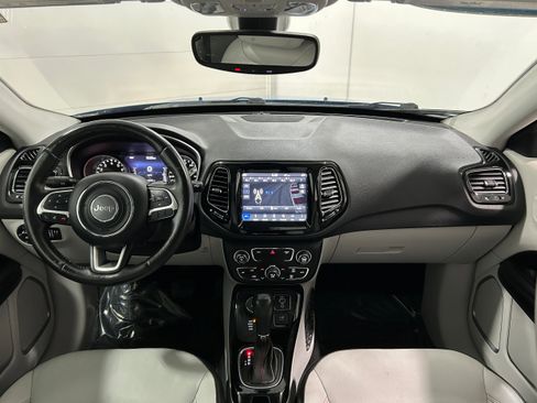 Used 2019 Jeep Compass Limited AWD/4WD image 17