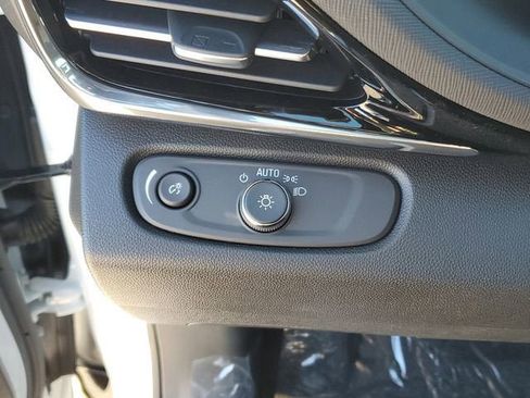 New 2026 Buick Envista Sport Touring image 29