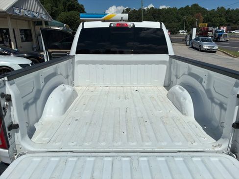 Used 2020 RAM 1500 Big Horn RWD image 23
