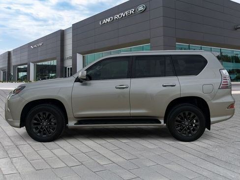 Used 2022 Lexus GX 460 Premium AWD/4WD image 2