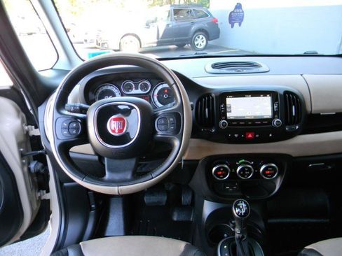 Used 2014 FIAT 500L Lounge FWD image 17