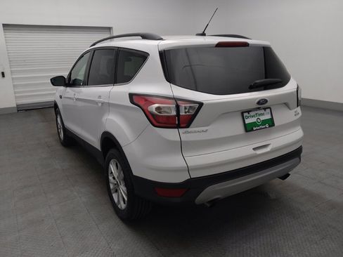 Used 2018 Ford Escape SE image 5