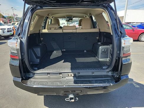 Used 2022 Toyota 4Runner SR5 image 11