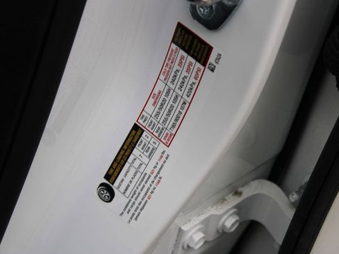 Used 2025 INFINITI QX60 Sensory image 33