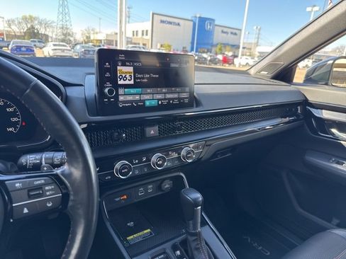Used 2023 Honda CR-V Sport Touring image 17
