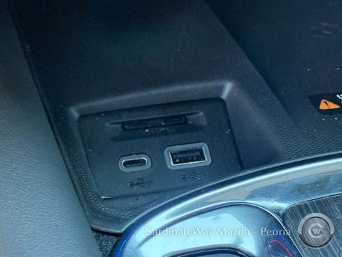 Used 2024 Buick Enclave Avenir w/ Avenir Technology Package image 24