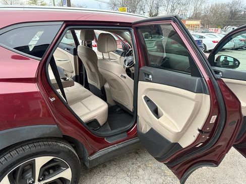 Used 2016 Hyundai Tucson Sport image 14