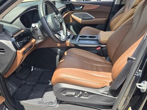 Certified 2025 Acura MDX FWD w/ Technology Package image 10