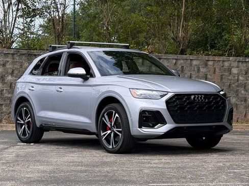 Used 2025 Audi Q5 Prestige w/ Prestige Package AWD/4WD image 2