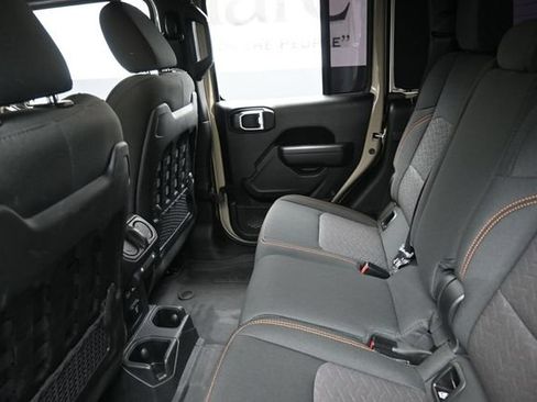 Used 2022 Jeep Gladiator Mojave w/ LED Lighting Group AWD/4WD image 22
