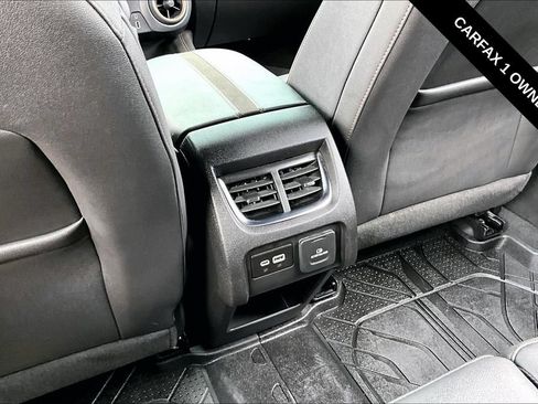Used 2024 Chevrolet Blazer Premier w/ Enhanced Convenience Package AWD/4WD image 12
