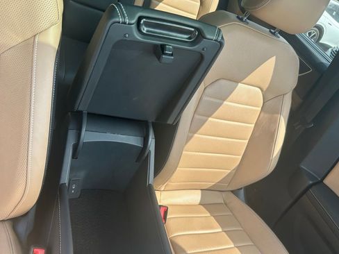 Certified 2024 Volkswagen Atlas Cross Sport SEL R-Line image 43