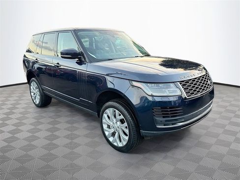Used 2018 Land Rover Range Rover Supercharged image 4