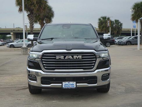 Used 2025 RAM 1500 Laramie AWD/4WD image 6
