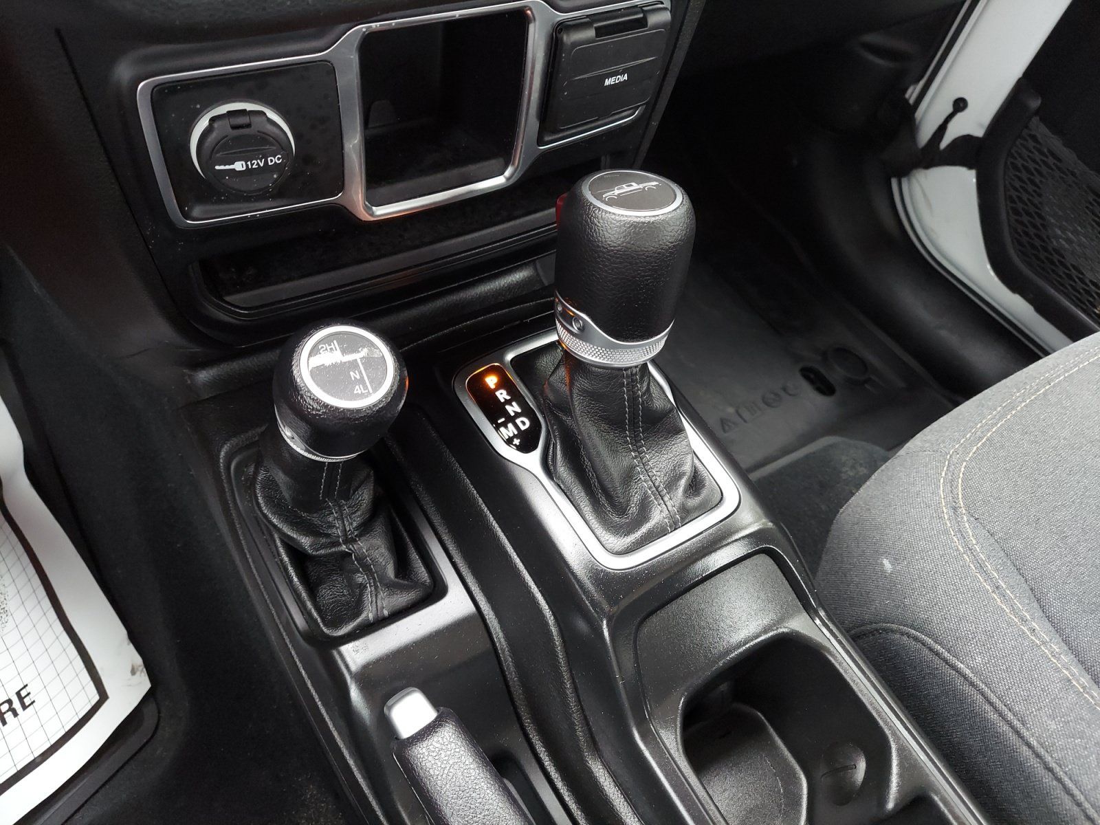 Used 2024 Jeep Gladiator Sport AWD/4WD image 21