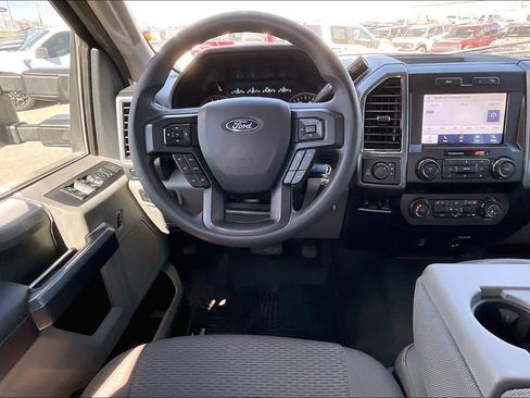 Used 2022 Ford F250 XLT w/ XLT Premium Package image 5