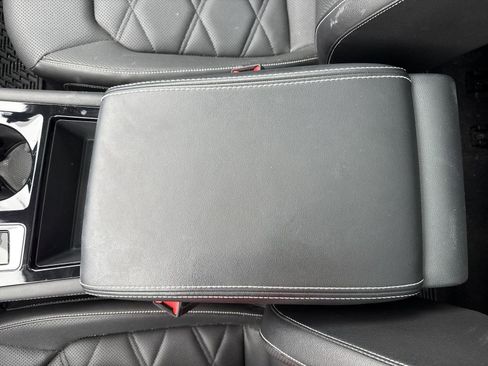 Used 2024 Volkswagen Atlas SE w/ Panoramic Sunroof Package AWD/4WD image 21