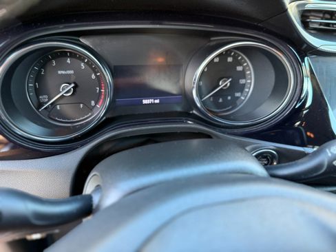 Used 2021 Buick Encore GX Select image 21