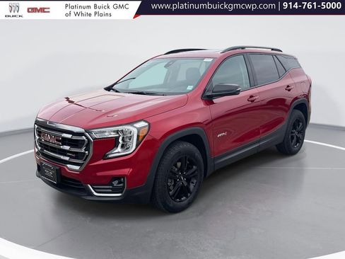 Used 2024 GMC Terrain AT4 image 4