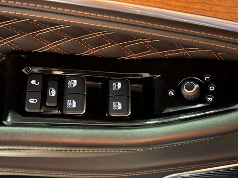 Used 2021 Jeep Grand Cherokee L Summit image 8