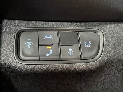 Used 2020 Hyundai Santa Fe Limited image 13