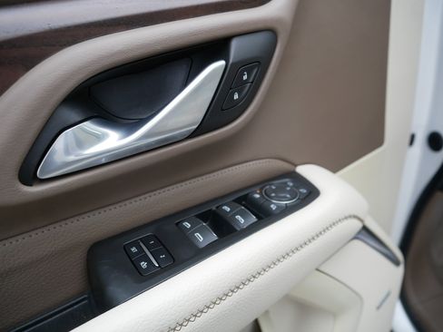 Used 2022 GMC Yukon Denali AWD/4WD image 19