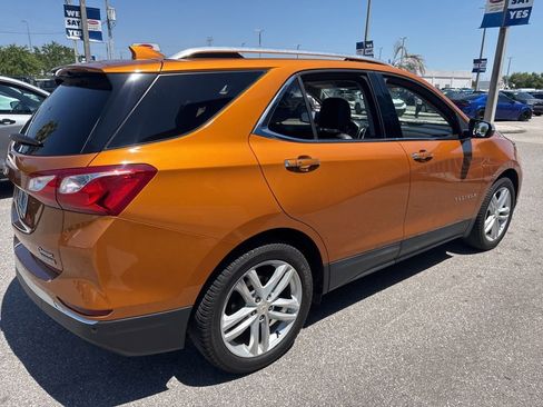 Used 2018 Chevrolet Equinox Premier FWD image 3