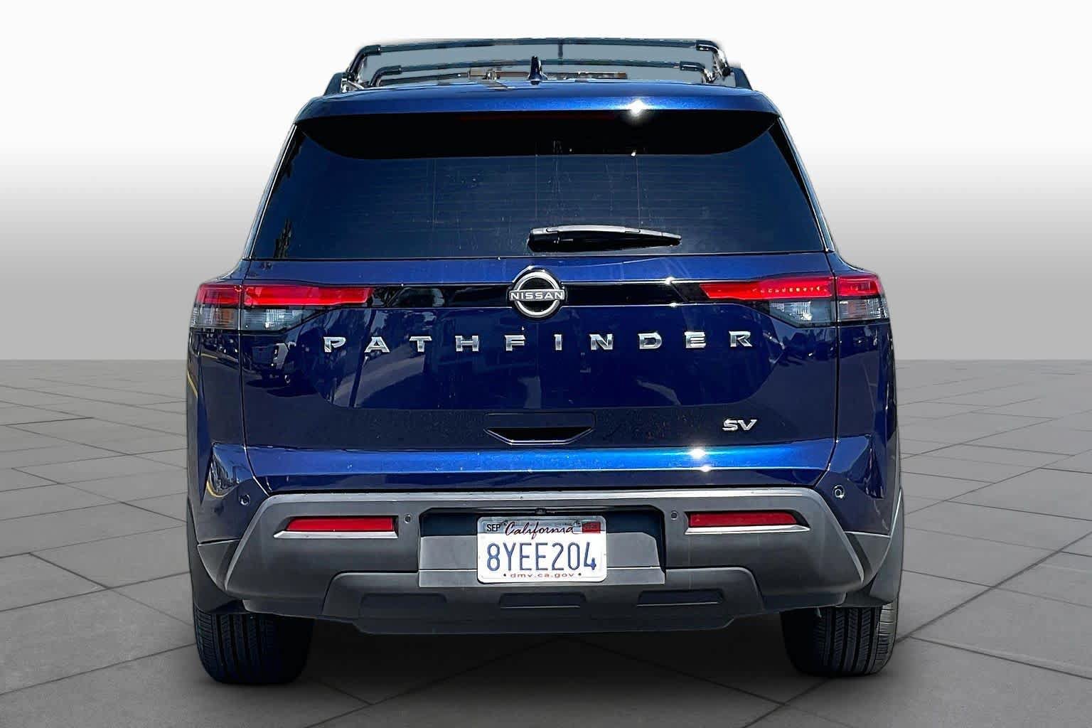 Used 2022 Nissan Pathfinder SV FWD image 4