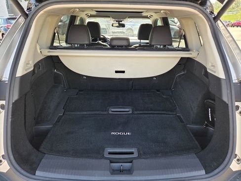 Used 2021 Nissan Rogue Platinum AWD/4WD image 30