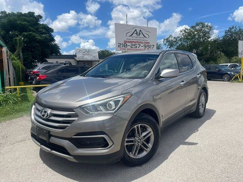 Used 2017 Hyundai Santa Fe Sport FWD image 1