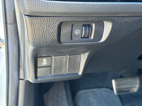 Used 2025 Honda Civic Sport image 28