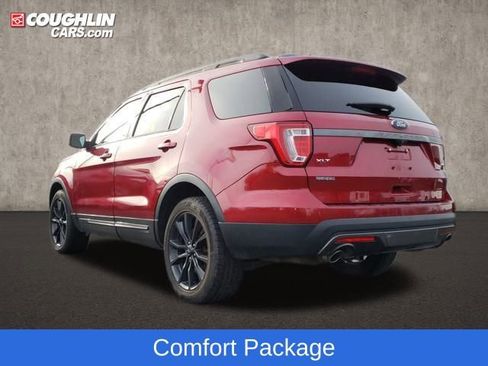 Used 2017 Ford Explorer XLT w/ Equipment Group 202A image 6