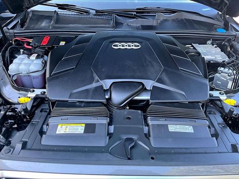 Used 2022 Audi Q7 3.0T Premium Plus AWD/4WD image 30
